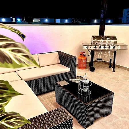 شقة Outstanding Pent House W/Jacuzzi سانتياغو دي لوس كاباليروس المظهر الخارجي الصورة