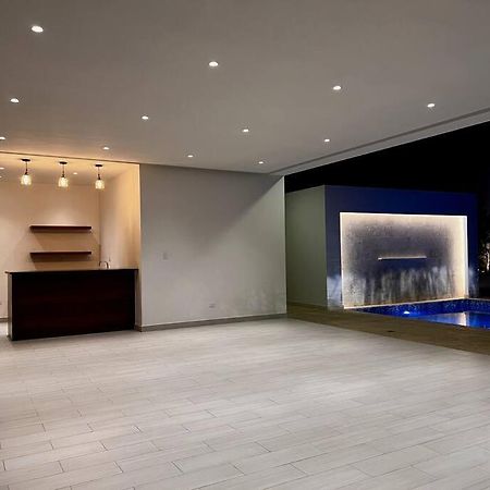 شقة Outstanding Pent House W/Jacuzzi سانتياغو دي لوس كاباليروس المظهر الخارجي الصورة