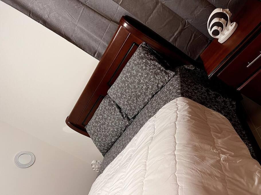 شقة Outstanding Pent House W/Jacuzzi سانتياغو دي لوس كاباليروس المظهر الخارجي الصورة